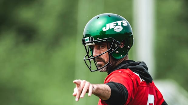 Jets' QB Aaron Rodgers at 2023 OTAs